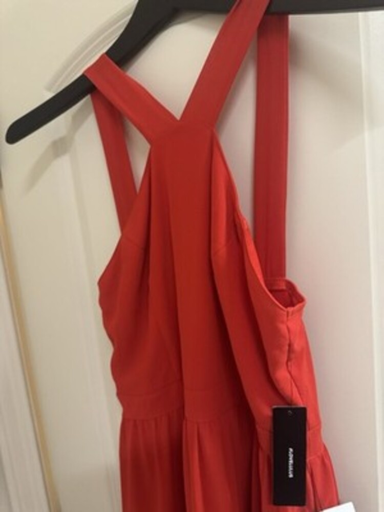 Lulus Formal Event Red Maxi Dress Halter Style Size M  Top NWT - Picture 6 of 11